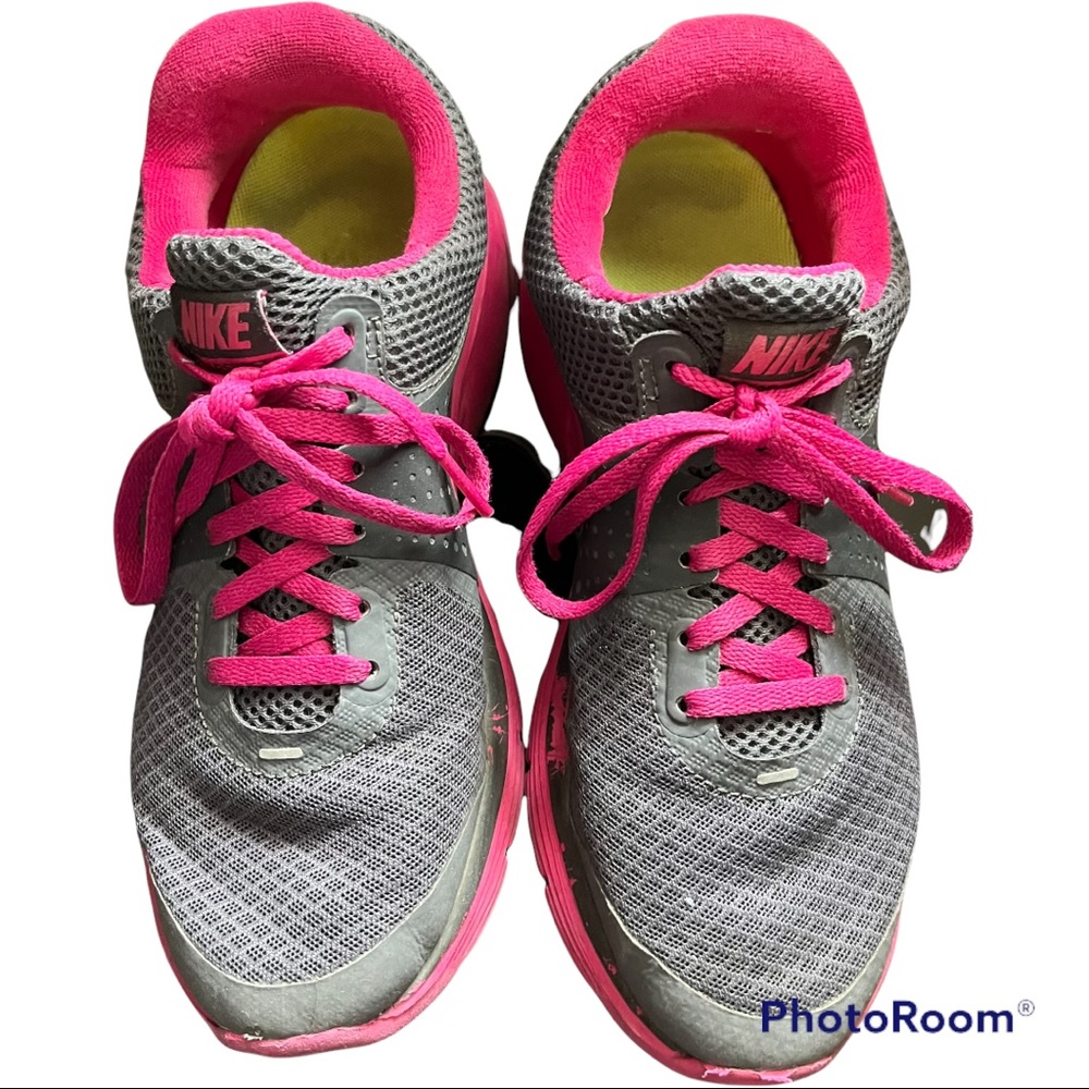 Used Gym Shoes: Nike Lunarswift Running Shoes Gray and Pink Size 6.5 Wom…